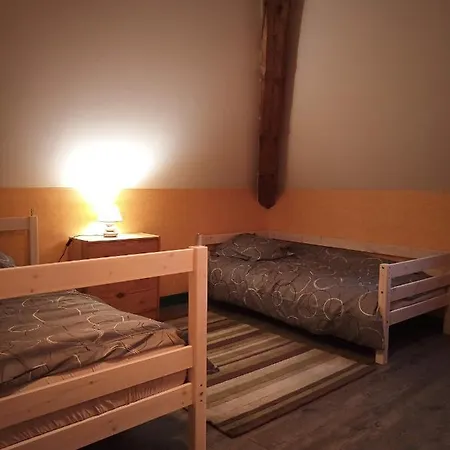 Appartement 2 Chambres à Perquelin *